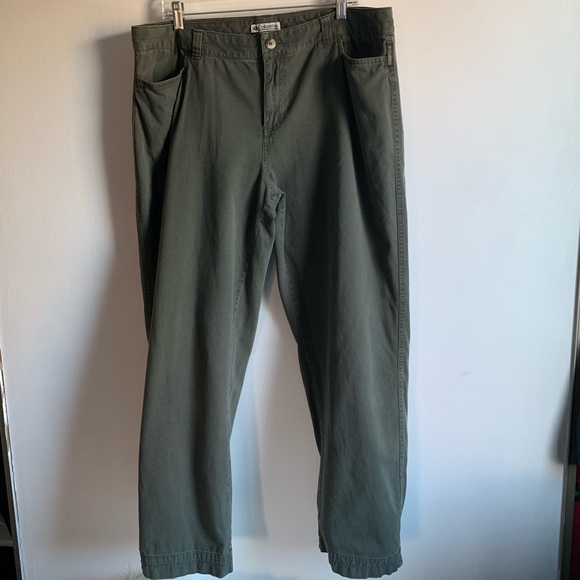 Columbia Pants - Columbia women’s olive khaki pants Size 18
